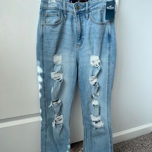 Hollister Ultra High-Rise Mom Jean | Hollister Vintage Stretch